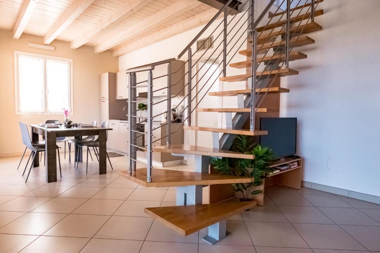 Ferienwohnung Residenza Oleandro Desenzano del Garda Exterior foto
